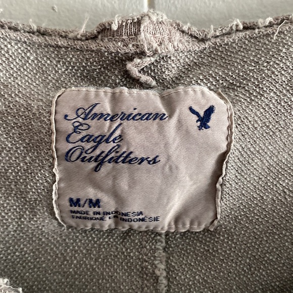 American Eagle off the shoulder cropped tee size L - Picture 3 of 8